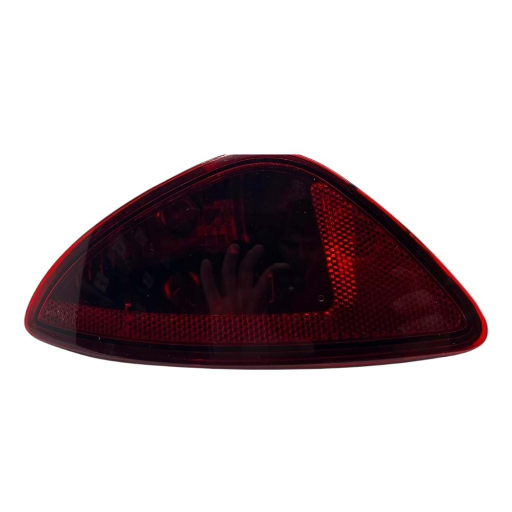 CLİO III HB SAĞ ARKA TAMPON REFLEKTÖRÜ 8200776121 8200776054